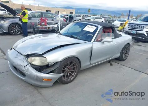 1999 Mazda Mx-5 Miata Leather Pkg/Popular Equipment Pkg/Sports Pkg/Touring Pkg z USA, uszkodzony, nr VIN JM1NB3534X0131320